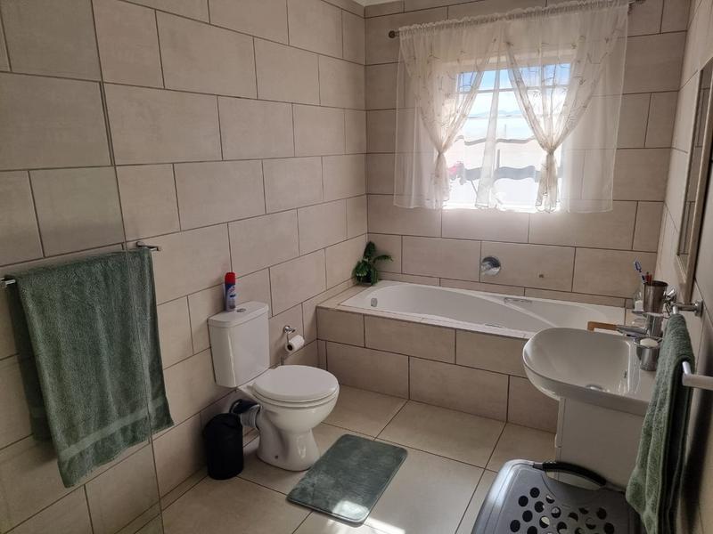 To Let 2 Bedroom Property for Rent in Mossel Bay Western Cape